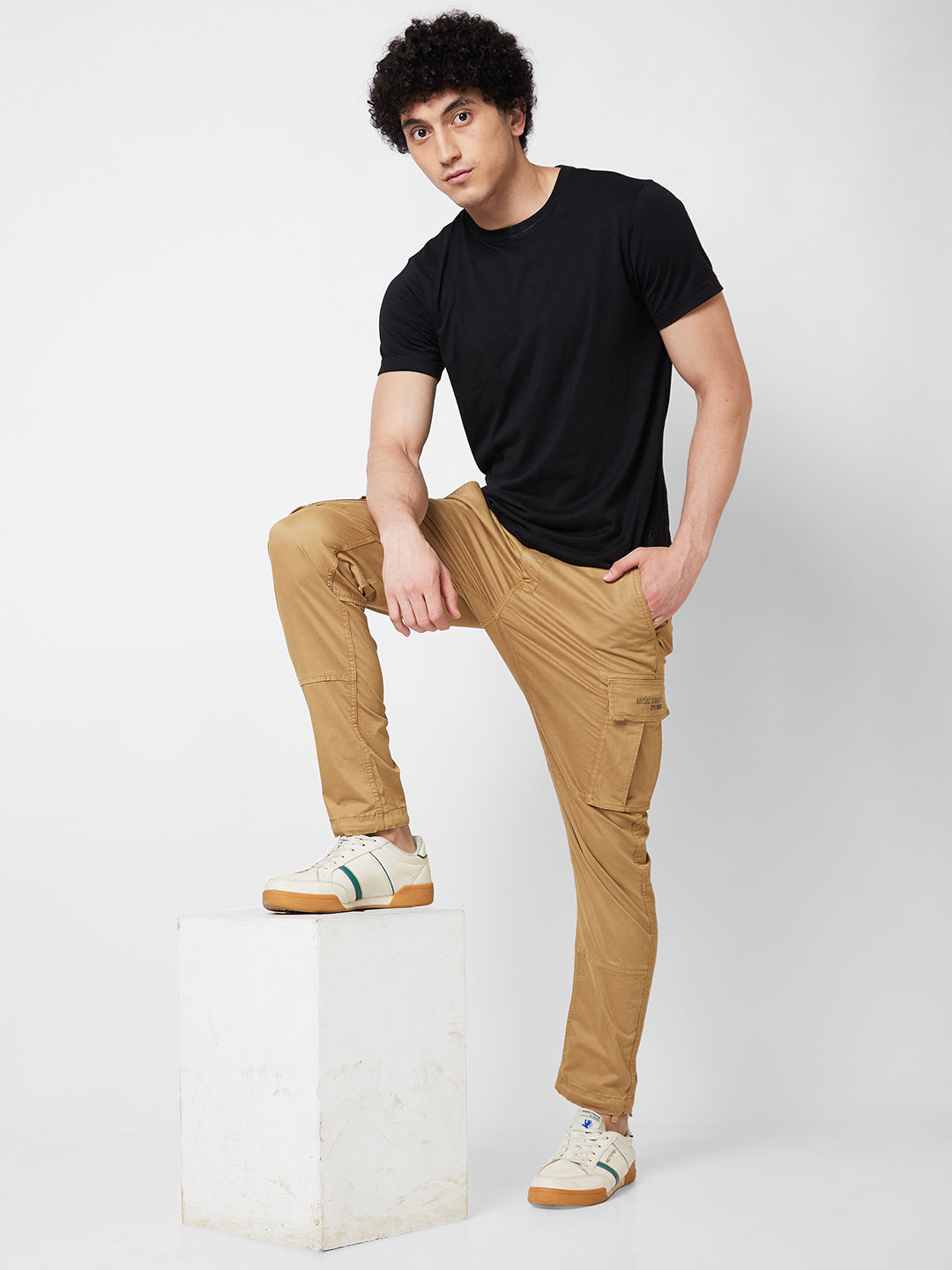 Spykar Mid Rise CARGO Khaki Trousers For Men