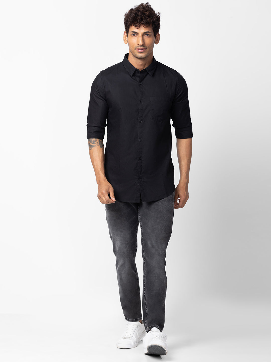 Spykar Men Black Cotton Slim Fit Plain Shirt