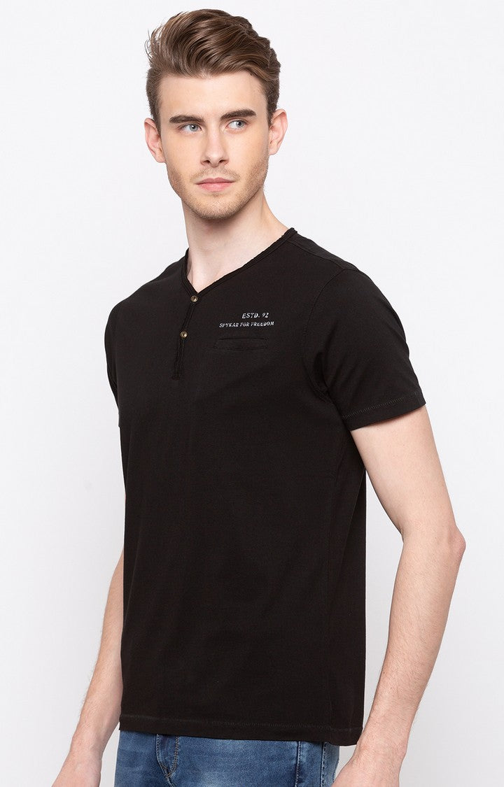 Spykar Jet Black Solid Slim Fit Men T-Shirts