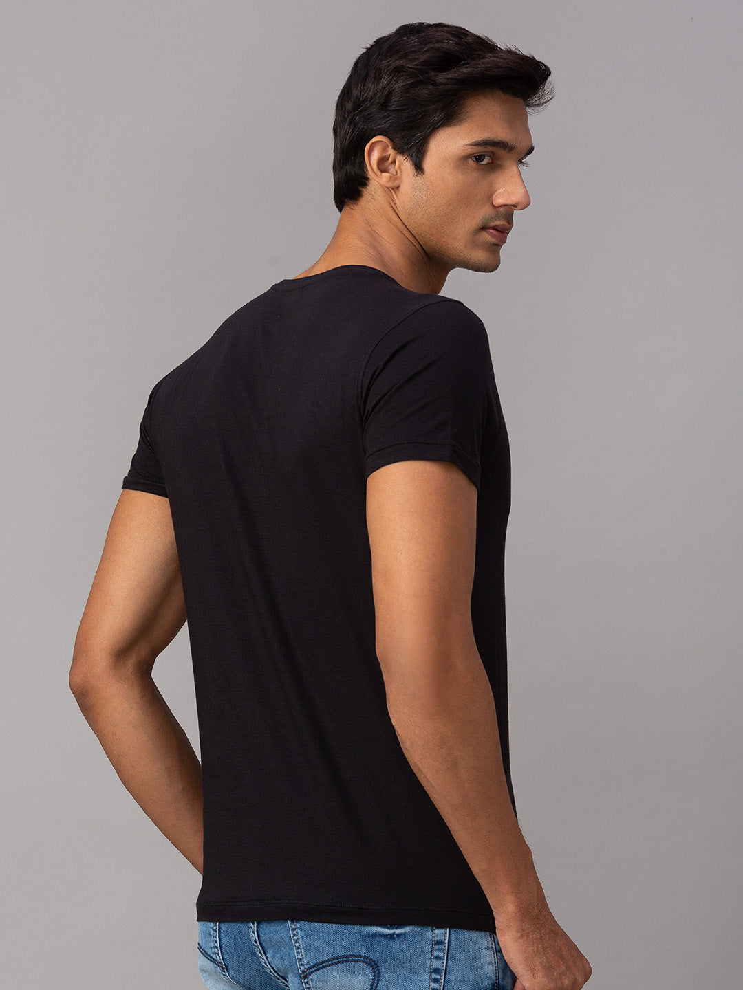 Spykar Men Black Cotton Slim Fit Round Neck T-Shirt