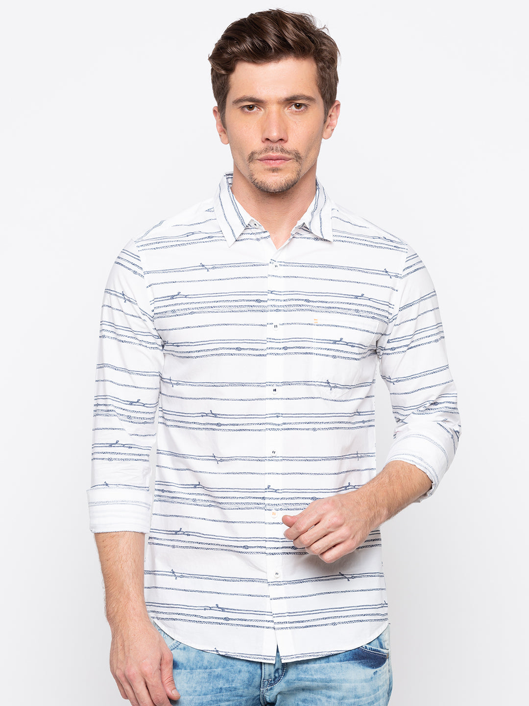 Spykar Men White Striped Slim Fit Casual Shirt