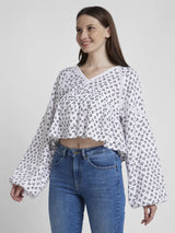 Spykar Women White Cotton Slim Fit Full Sleeve V-Neck Printed Crop Top