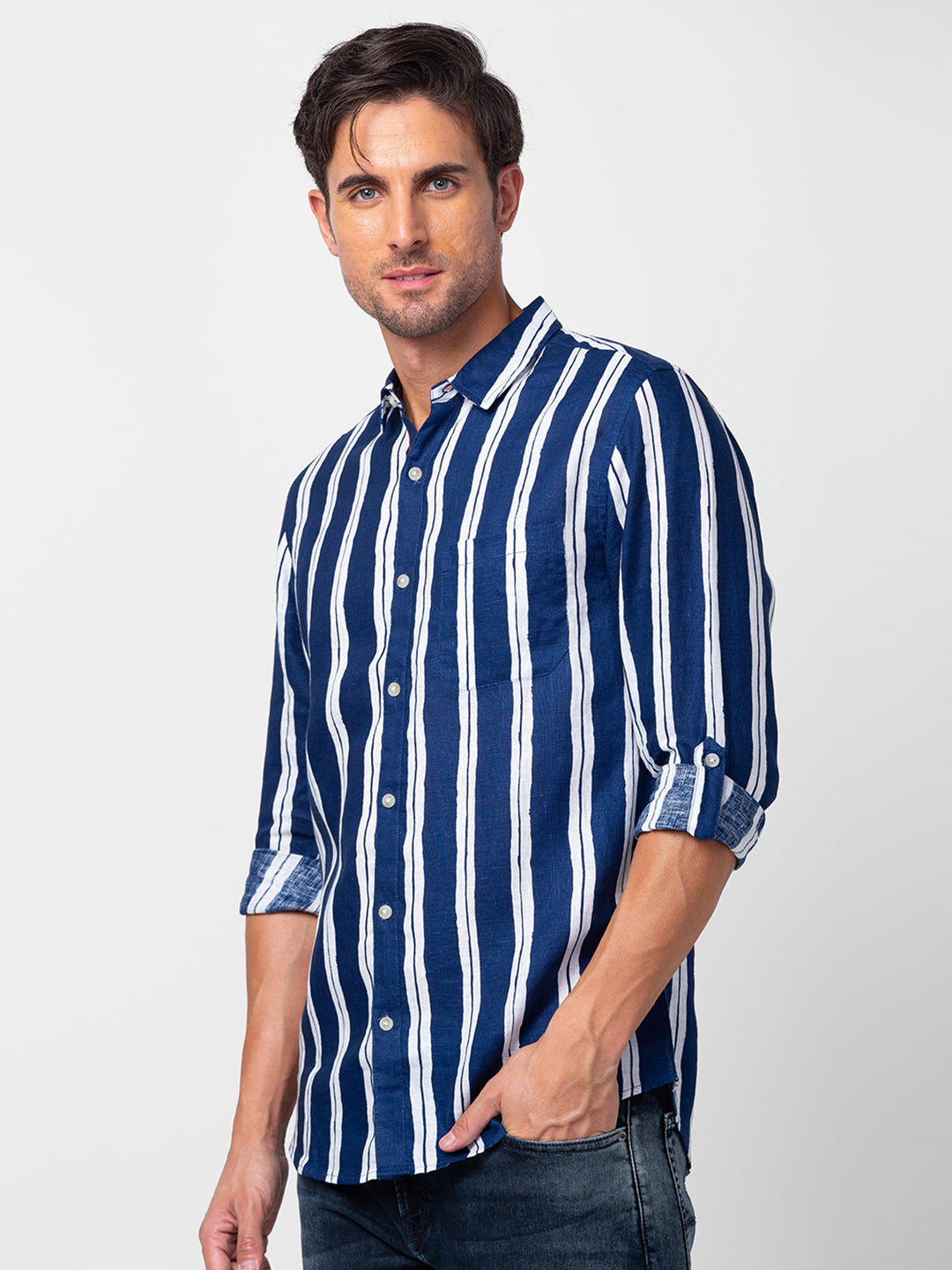 Spykar Men Navy Blue Cotton Slim Fit Striped Shirt