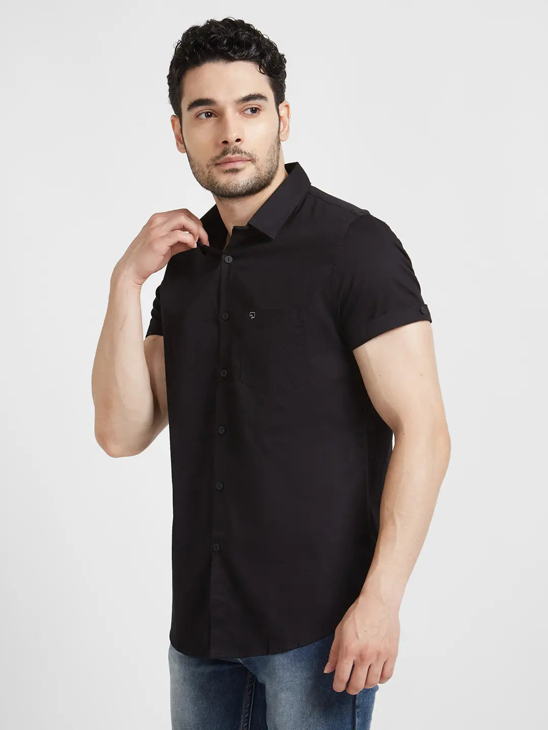 Spykar Men Black Dyed Regular Slim Fit Half Sleeve Plain Shirt