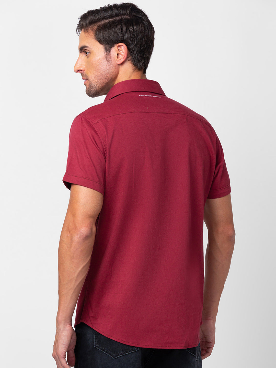 Spykar Men Deep Red Cotton Slim Fit Plain Shirt