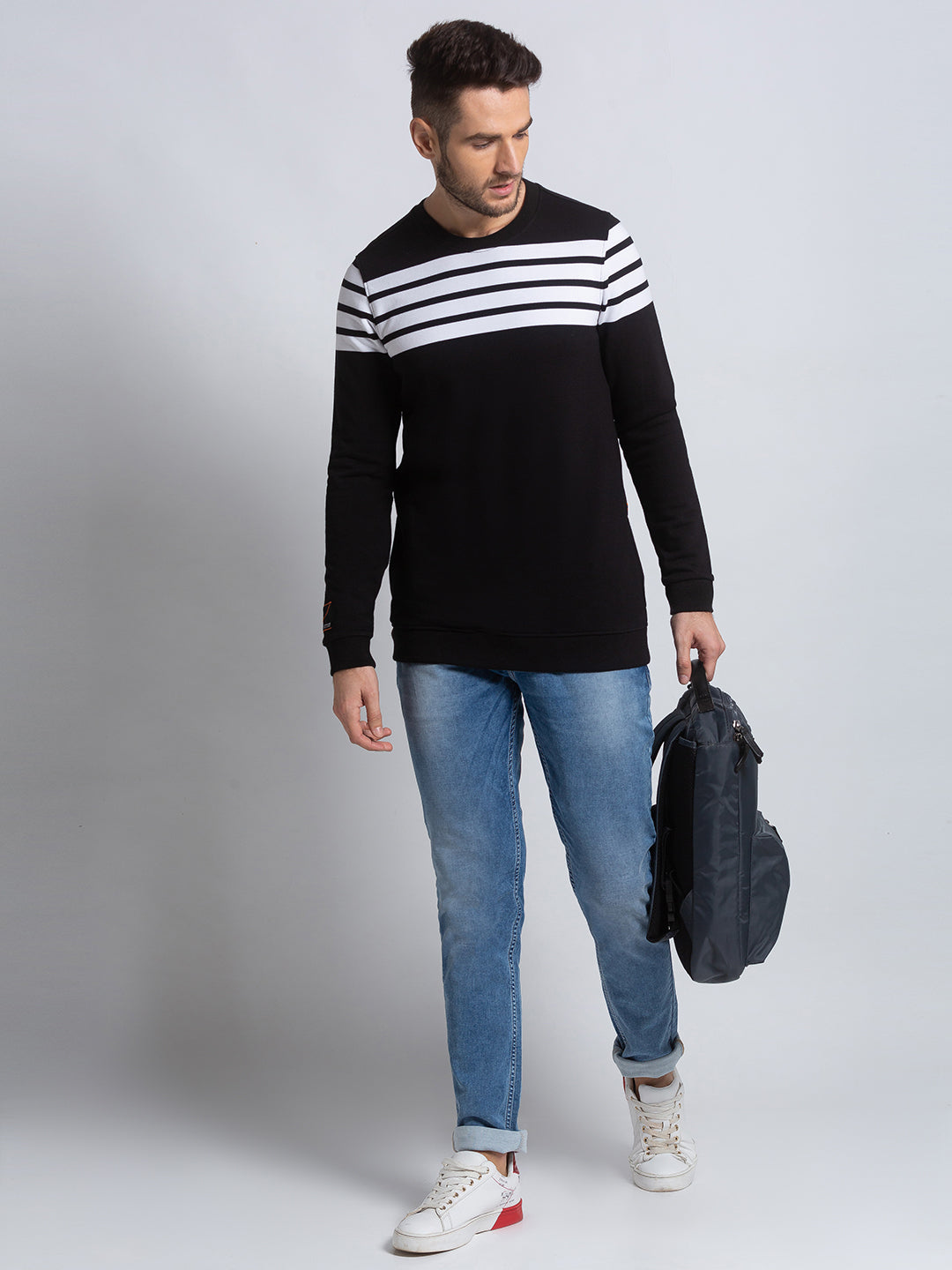 Spykar Black White Blended Slim Fit Sweatshirt For Men