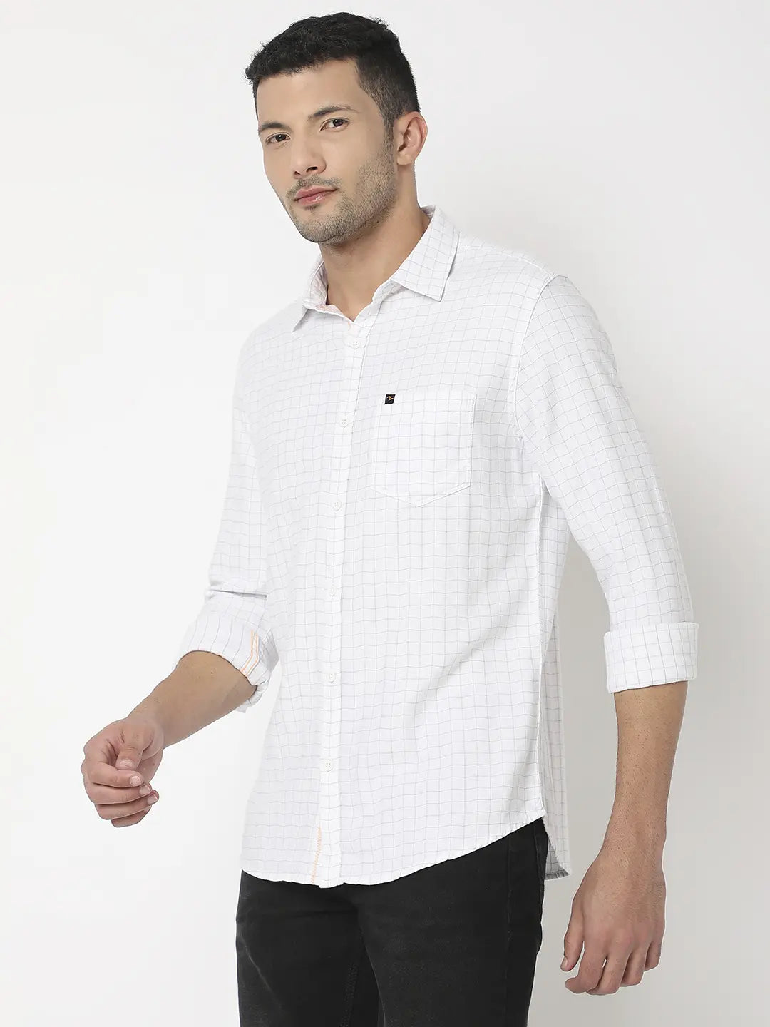 Spykar Men White & Grey Cotton Slim Fit Checkered Shirt