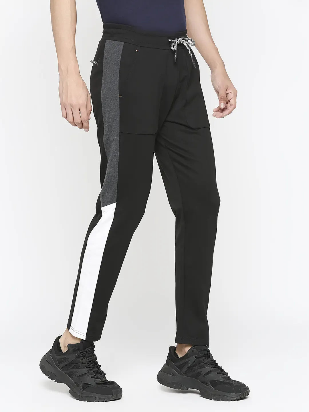 Spykar Men Black Cotton Regular Fit Knitted Trackpant