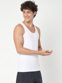 Men Premium White Cotton Blend Regular Fit Vest - Underjeans By Spykar