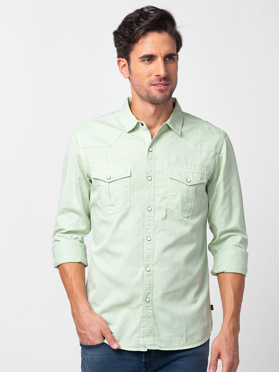 Spykar Men Pista Green Cotton Slim Fit Plain Shirt