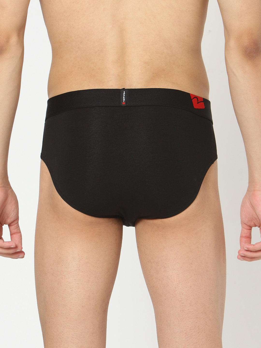 Underjeans By Spykar Black Solid Briefs For Men