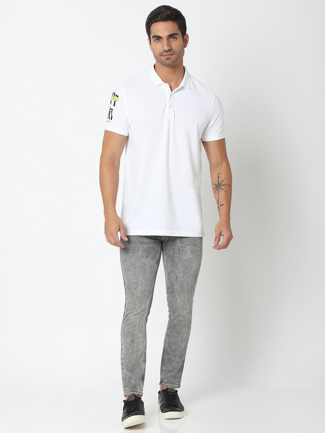 Spykar Men Grey Slim Fit Tapered Length Jeans (Kano)