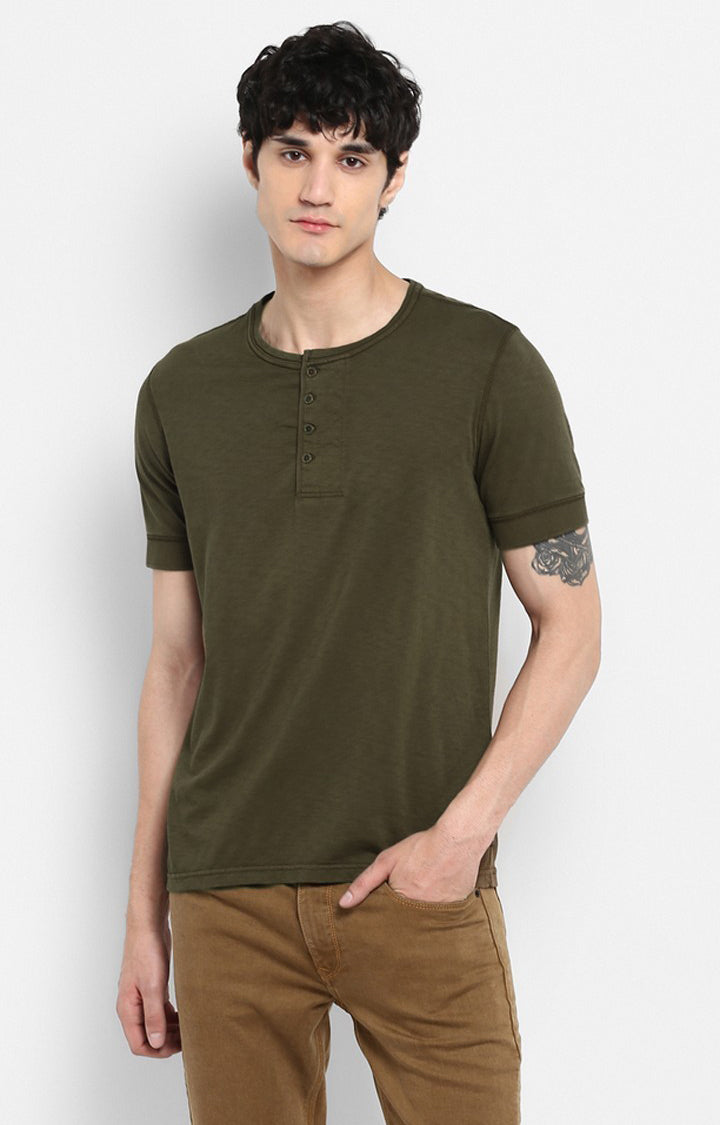 Spykar Olive Green Solid Slim Fit Men T-Shirts