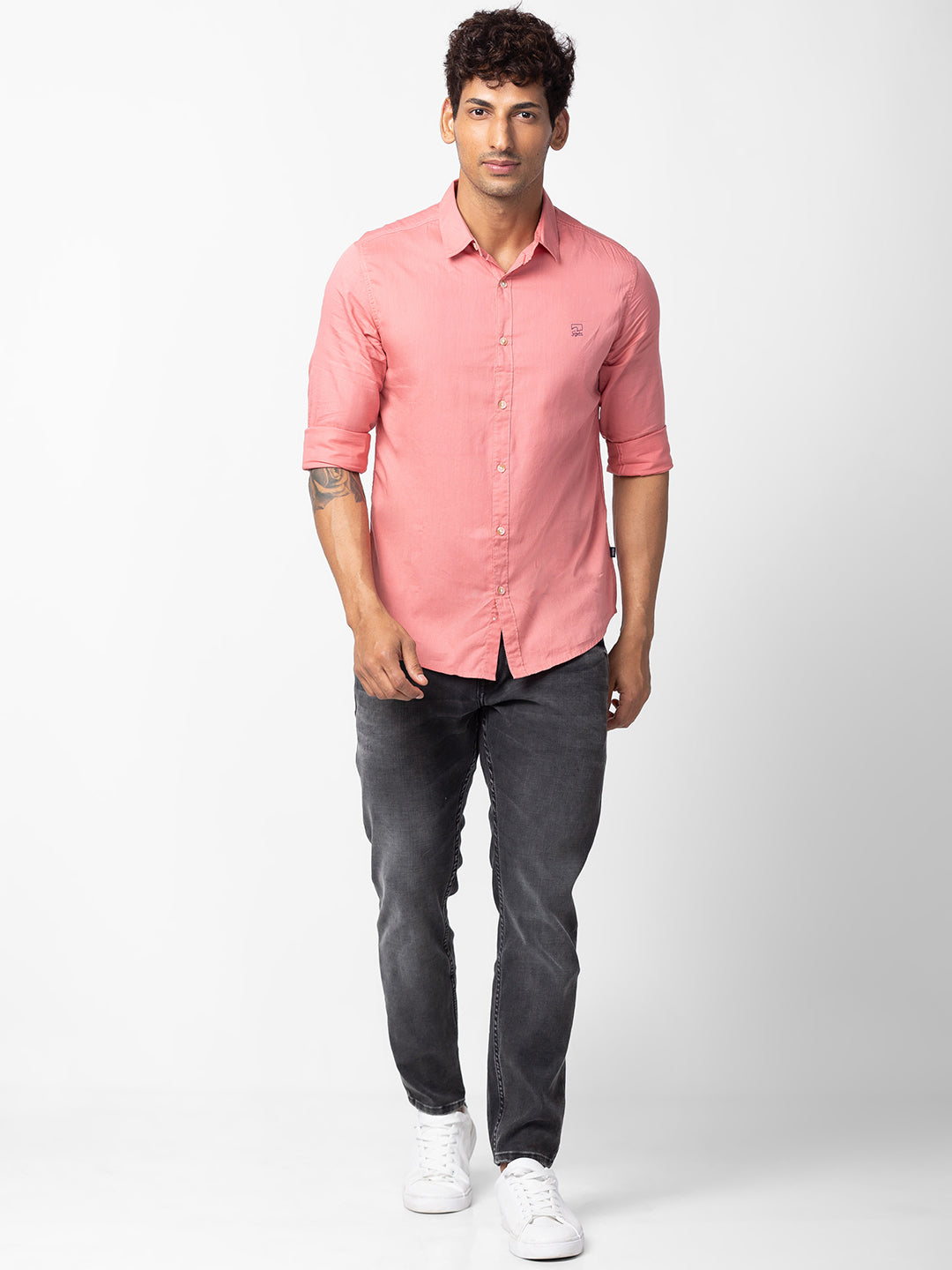 Spykar Men Tan Pink Cotton Slim Fit Plain Shirt