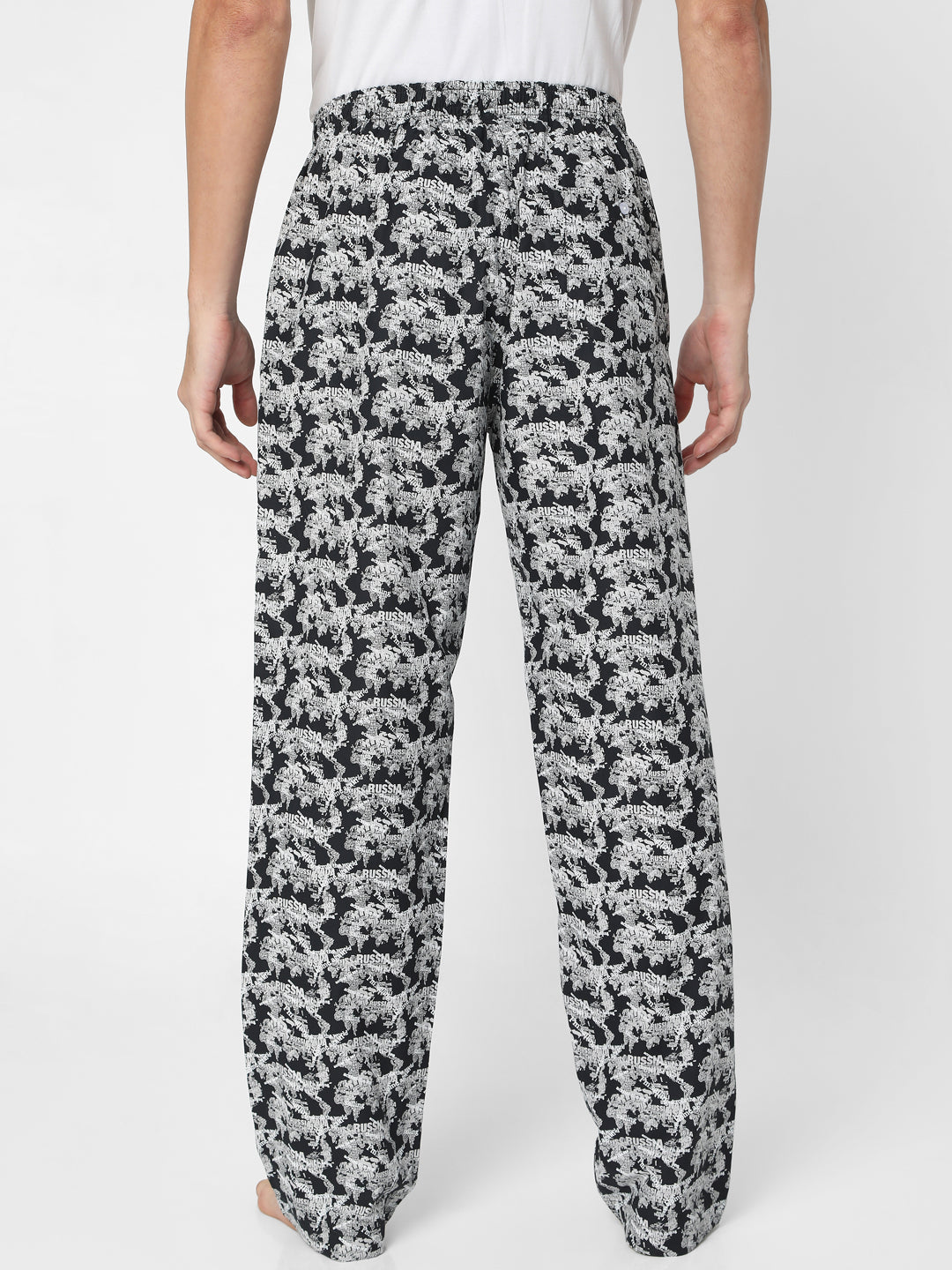 Men Premium Black Cotton Blend Regular Fit Pyjama - Underjeans By Spykar