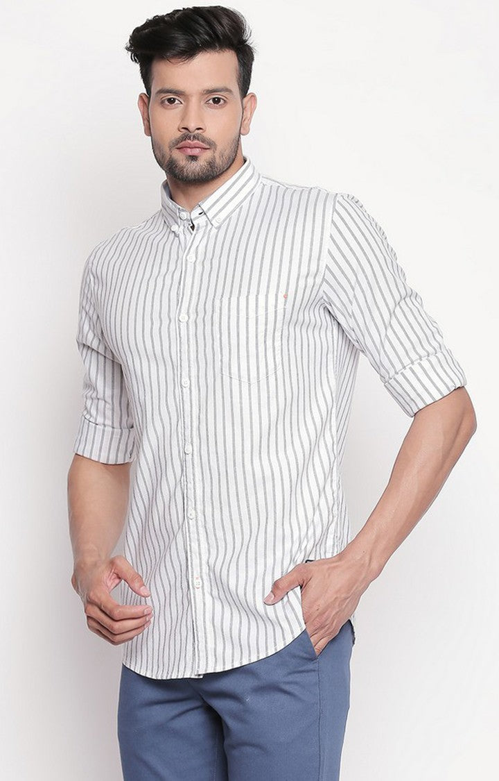 Spykar Men White Striped Regular Fit Casual Shirt