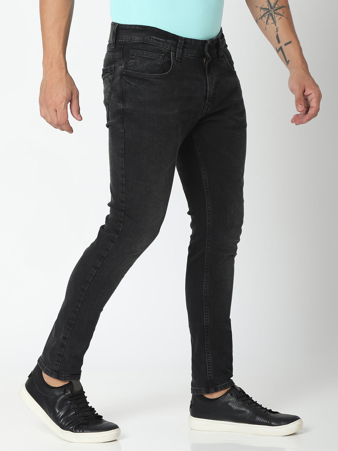 Spykar Charcoal Black Cotton Slim Fit Tapered Length Jeans For Men (Kano)