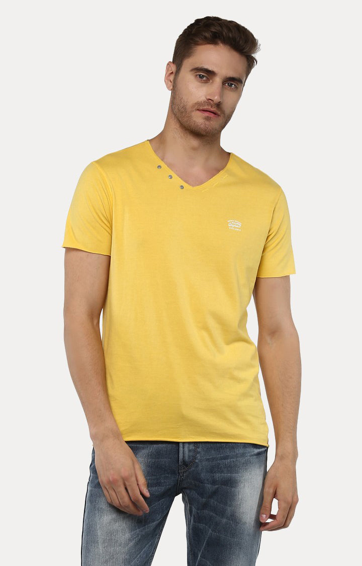 Spykar Yellow Solid Slim Fit Men T-Shirts