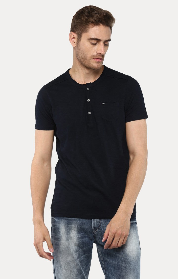 Spykar Navy Blue Solid Slim Fit Men T-Shirts