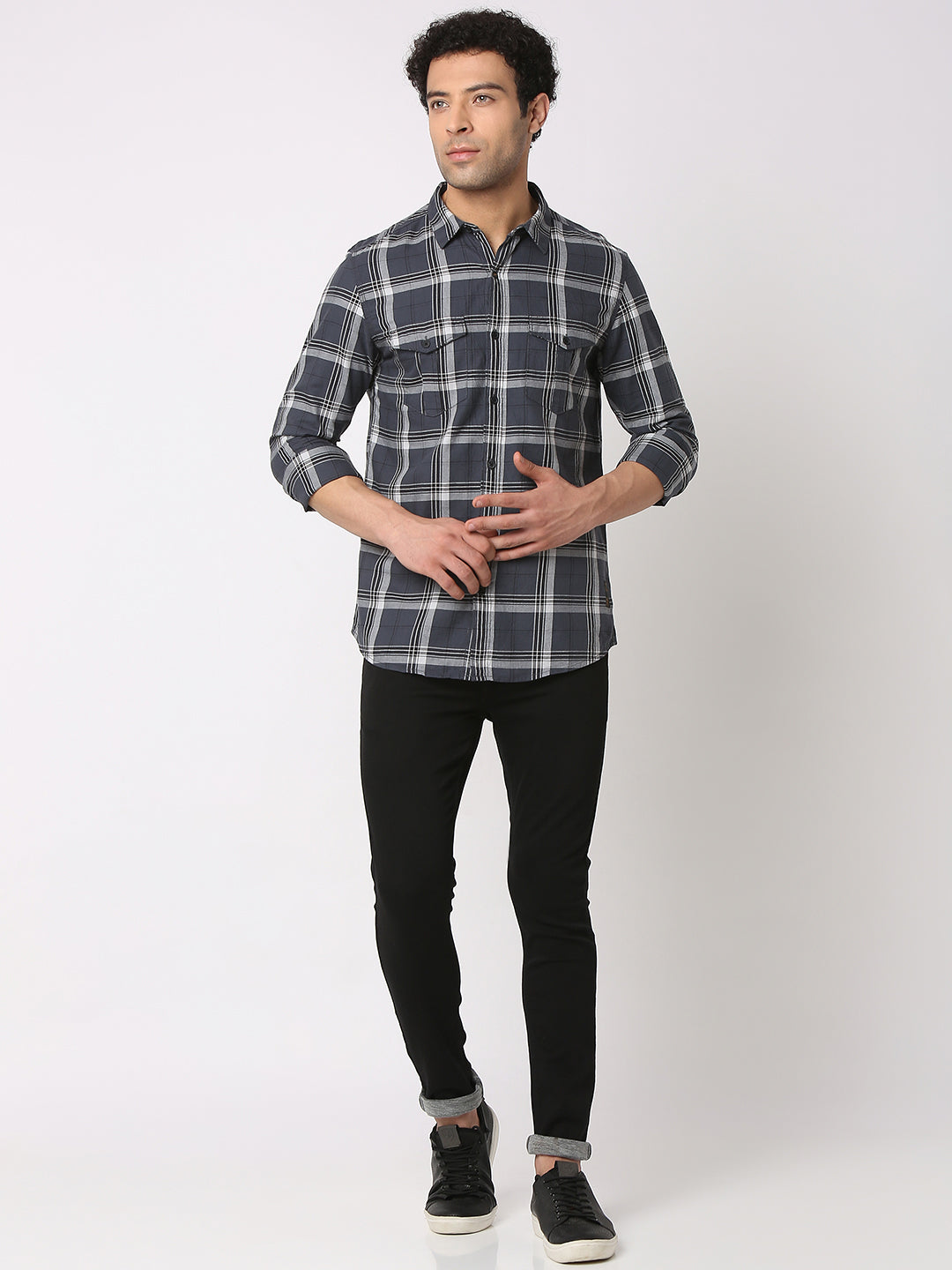 Spykar Men Charcoal Grey Cotton Regular Fit Checkered Shirts