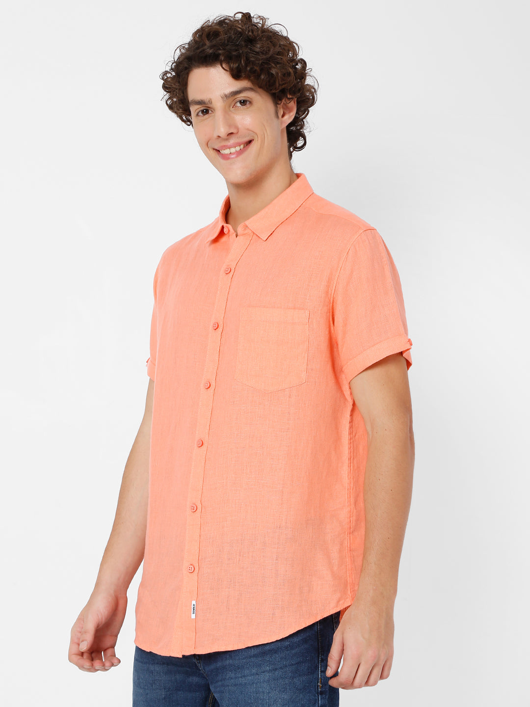 Spykar Men Peach Cotton Slim Fit Plain Half Sleeve Shirt