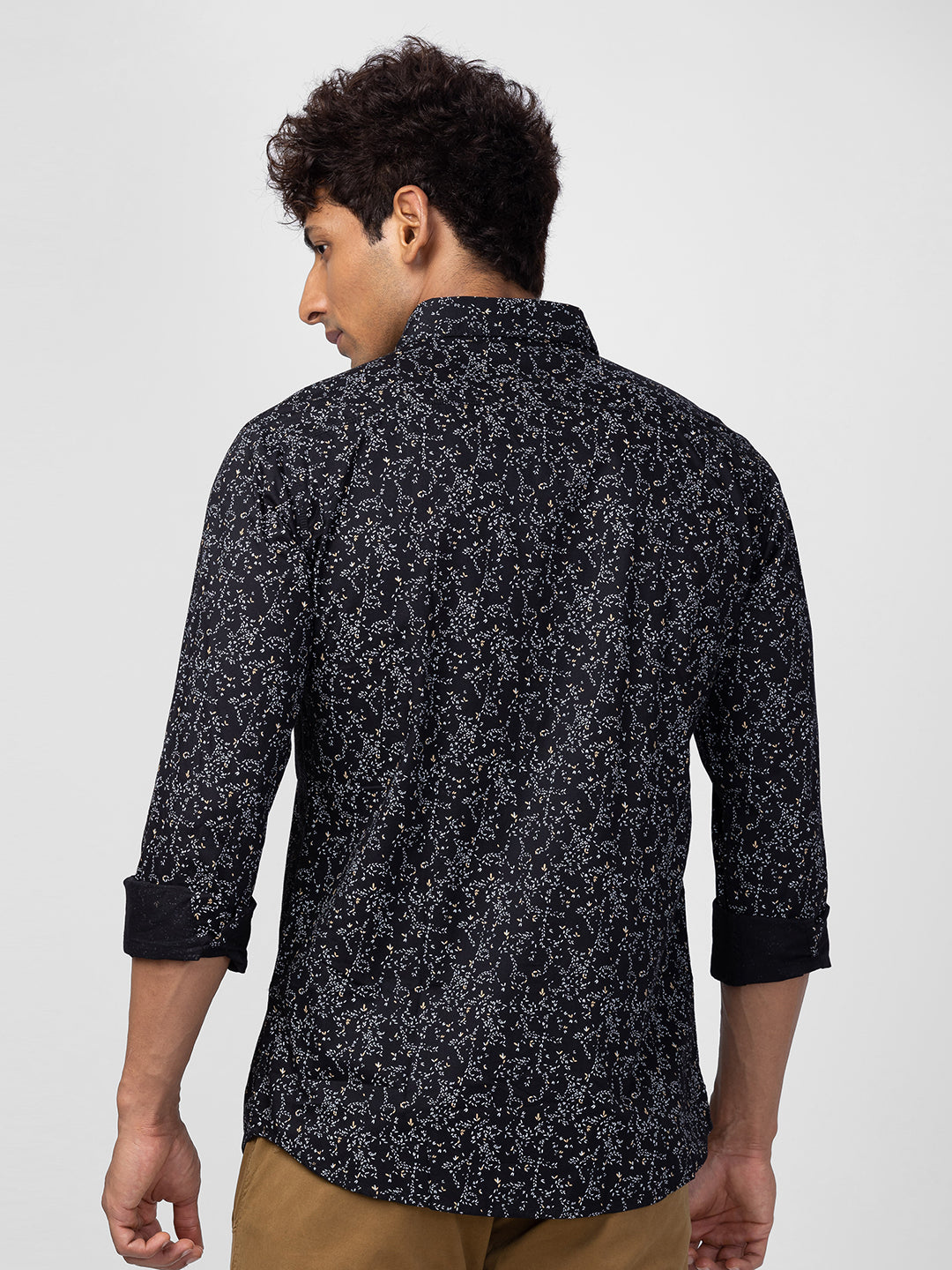 Spykar Men Black Cotton Slim Fit Printed Shirt