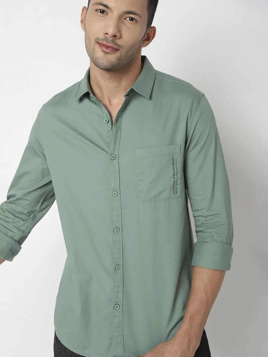 Spykar Men Sage Green Cotton Slim Fit Plain Shirt