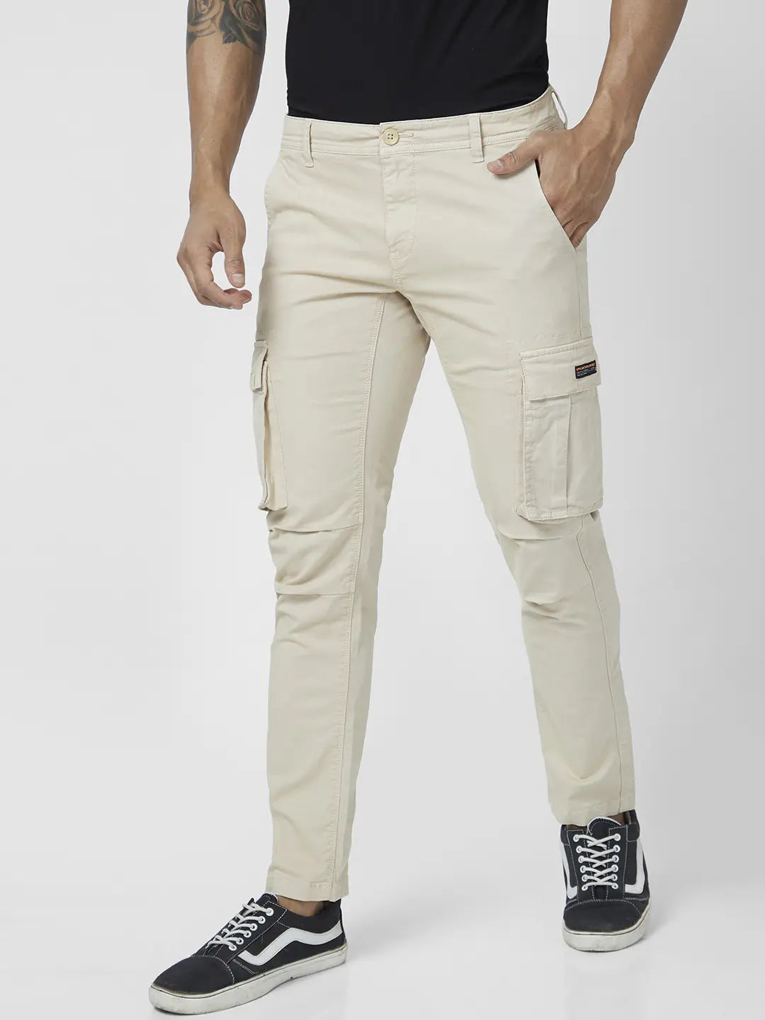 Spykar Men Ecru Cotton Tapered Fit Ankle Length Mid Rise Cargo Pant