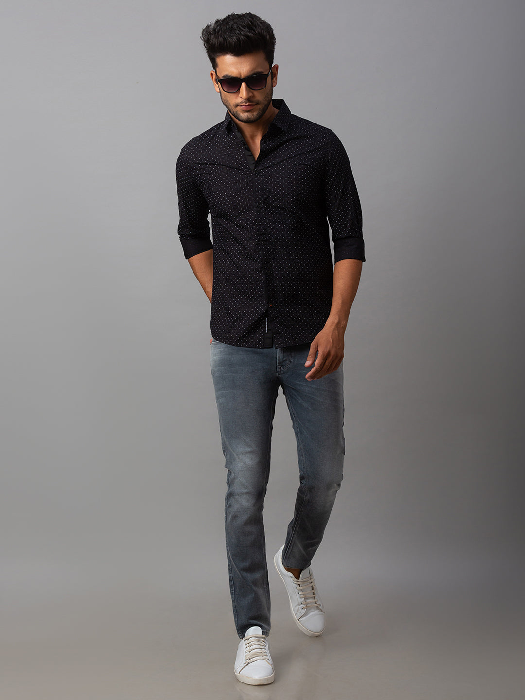 Spykar Men Black Cotton Slim Fit Shirt