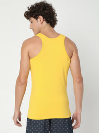 Men Premium Yellow Cotton Blend Regular Fit Vest - Underjeans By Spykar