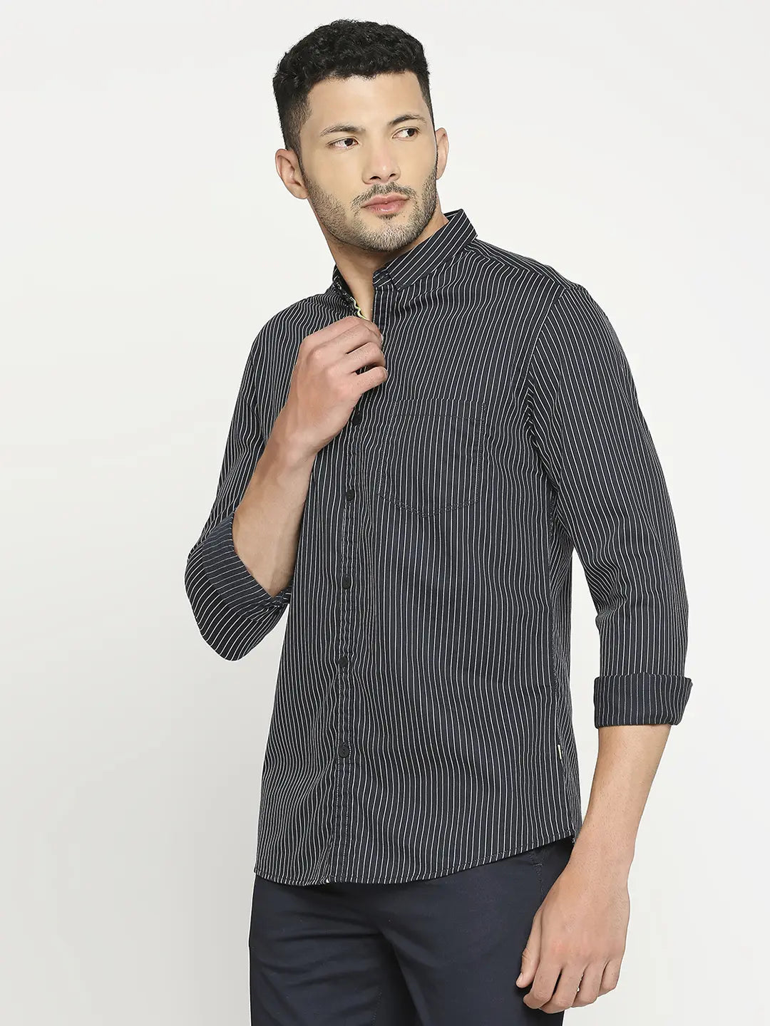 Spykar Men Navy Blue Cotton Slim Fit Striped Shirt