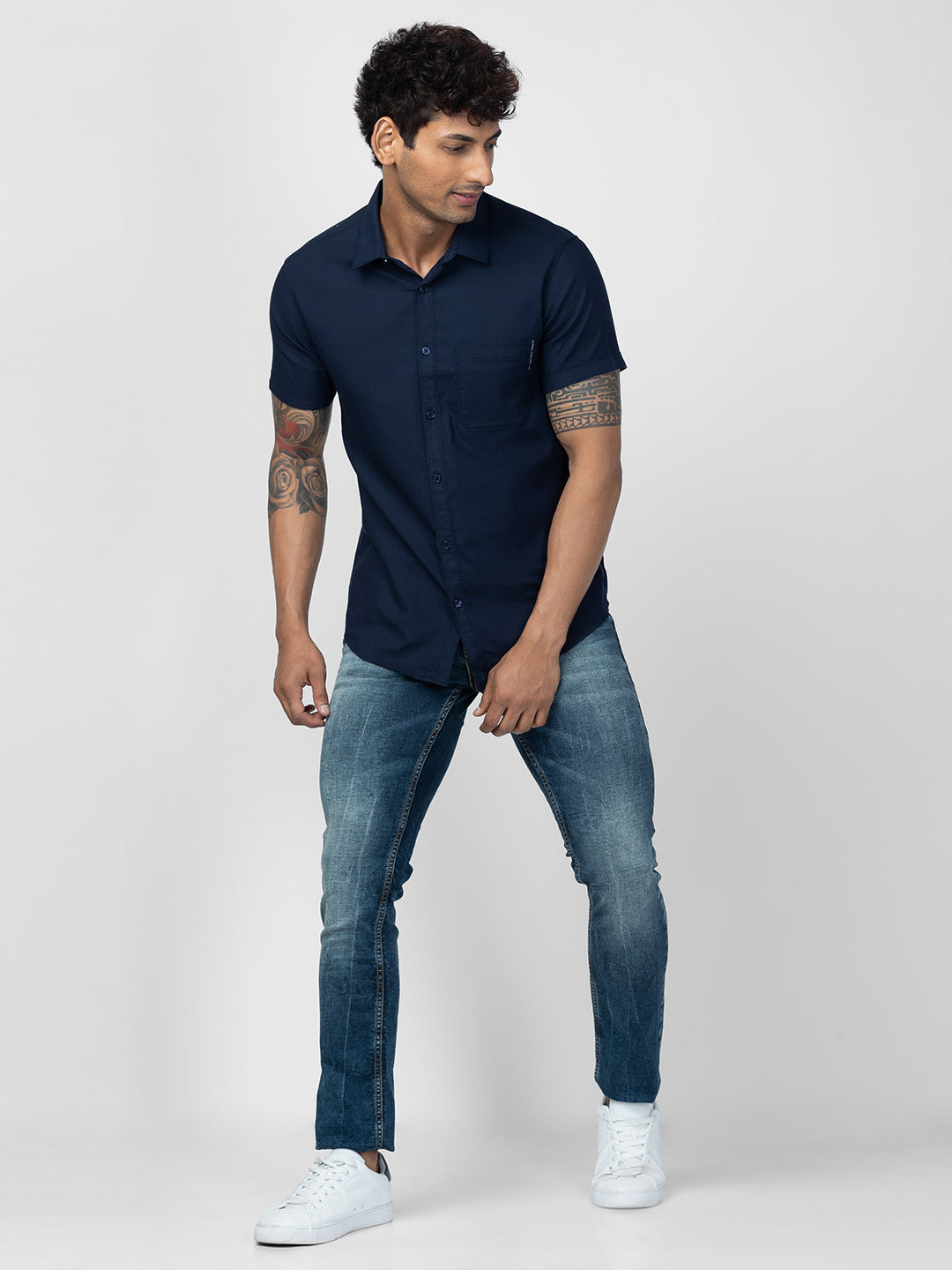 Spykar Men Navy Blue Cotton Slim Fit Plain Shirt