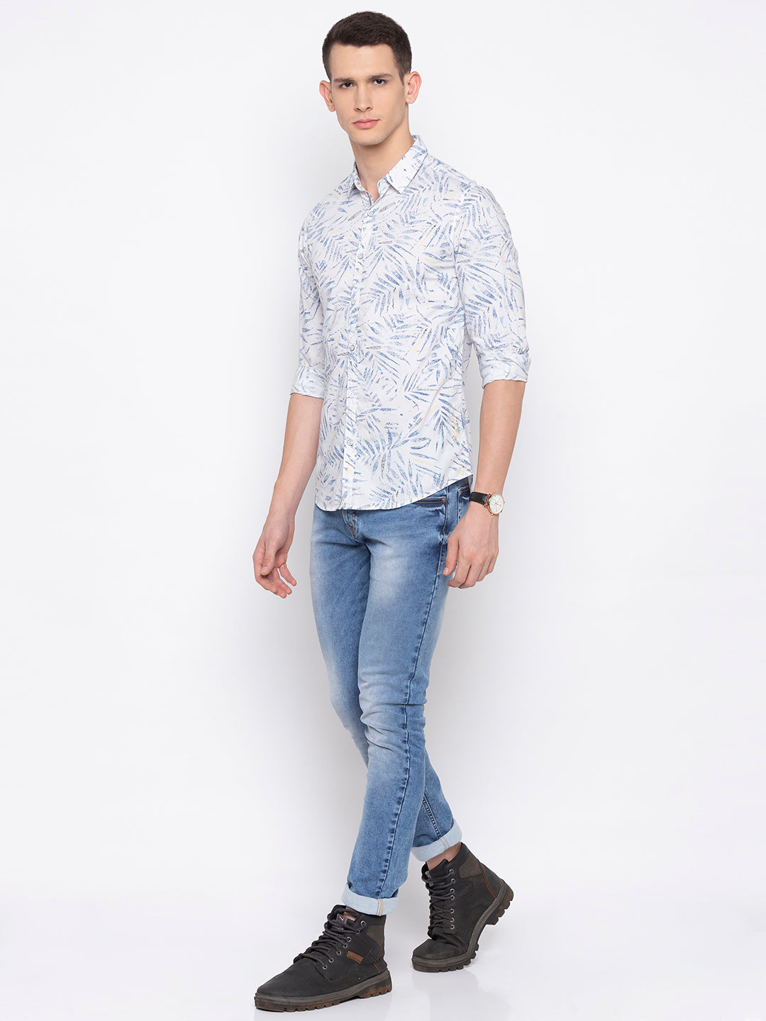 Spykar Men White Printed Slim Fit Casual Shirt