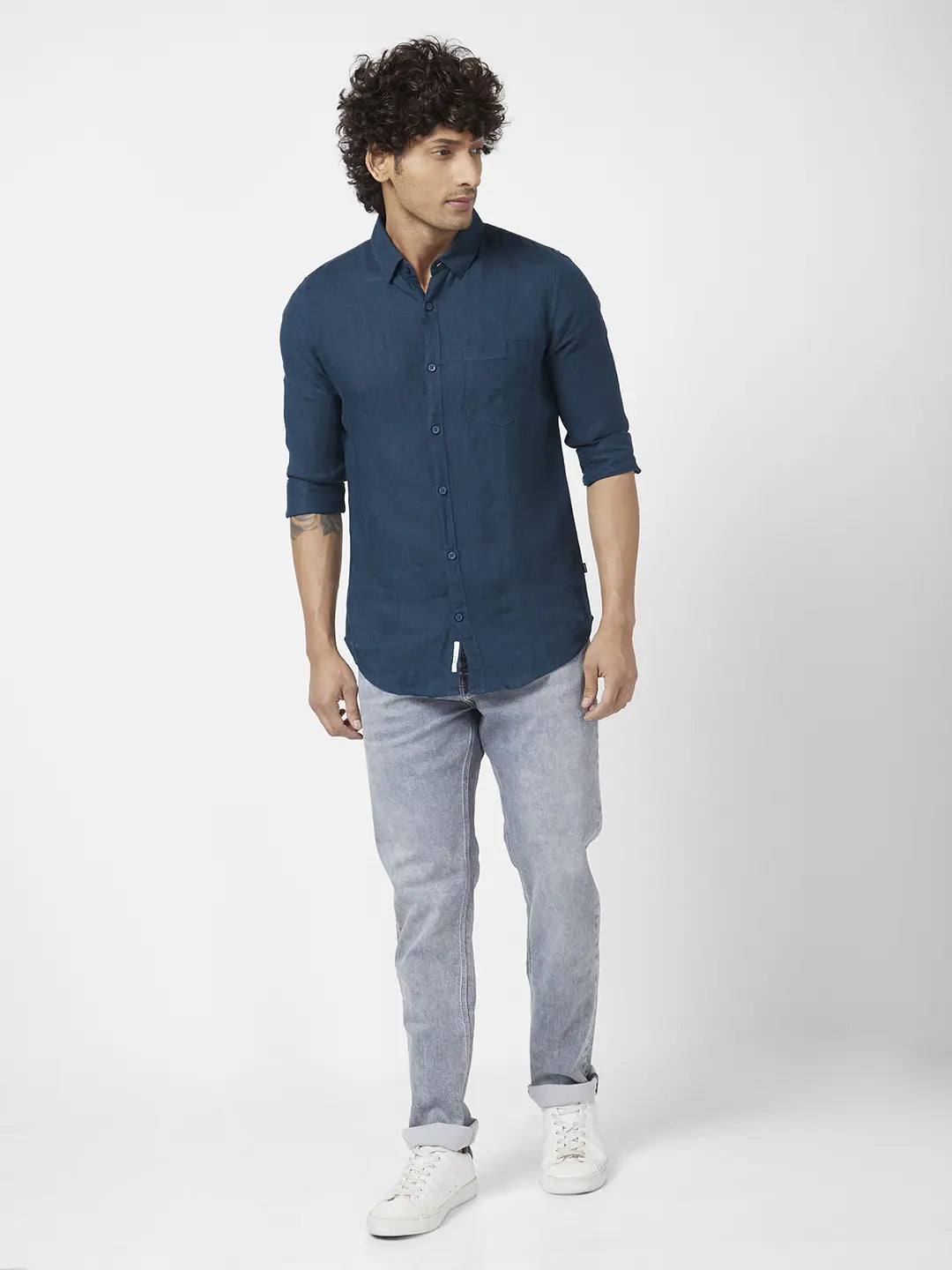 Spykar Men Light Grey Cotton Stretch Comfort Fit Straigth Length Clean look Mid Rise Jeans (Ricardo)