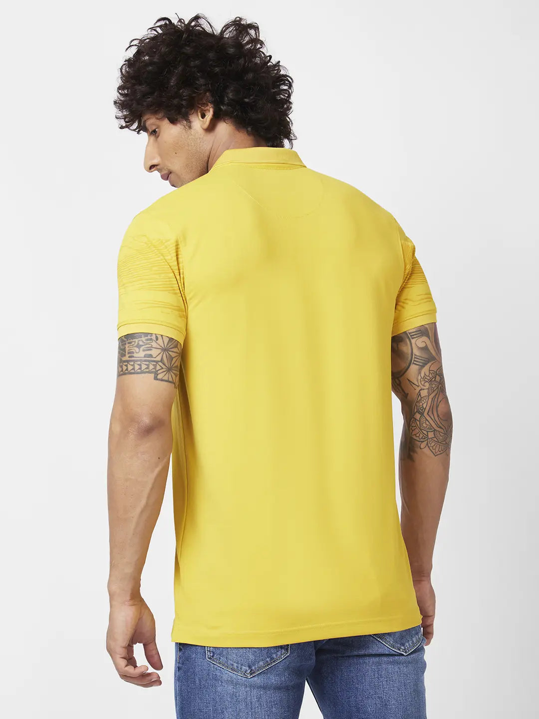 Spykar Men Sulphur Yellow Blended Slim Fit Half Sleeve Polo Neck Plain Tshirt