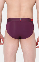 Underjeans By Spykar Purple Solid Briefs For Men