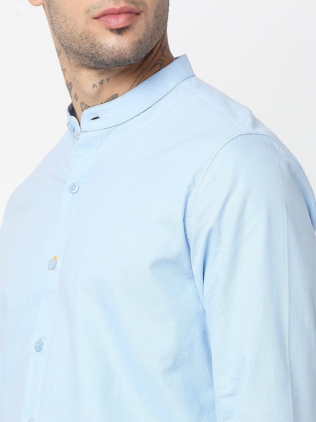 Spykar Men Sky Blue Cotton Slim Fit Plain Shirts