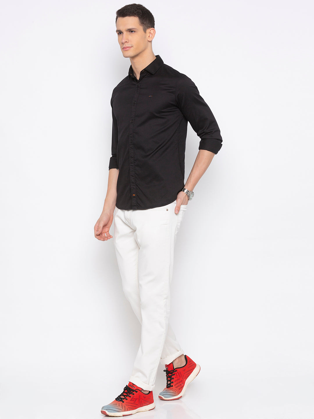 Spykar Slim Fit Men Black Solid Casual Shirt