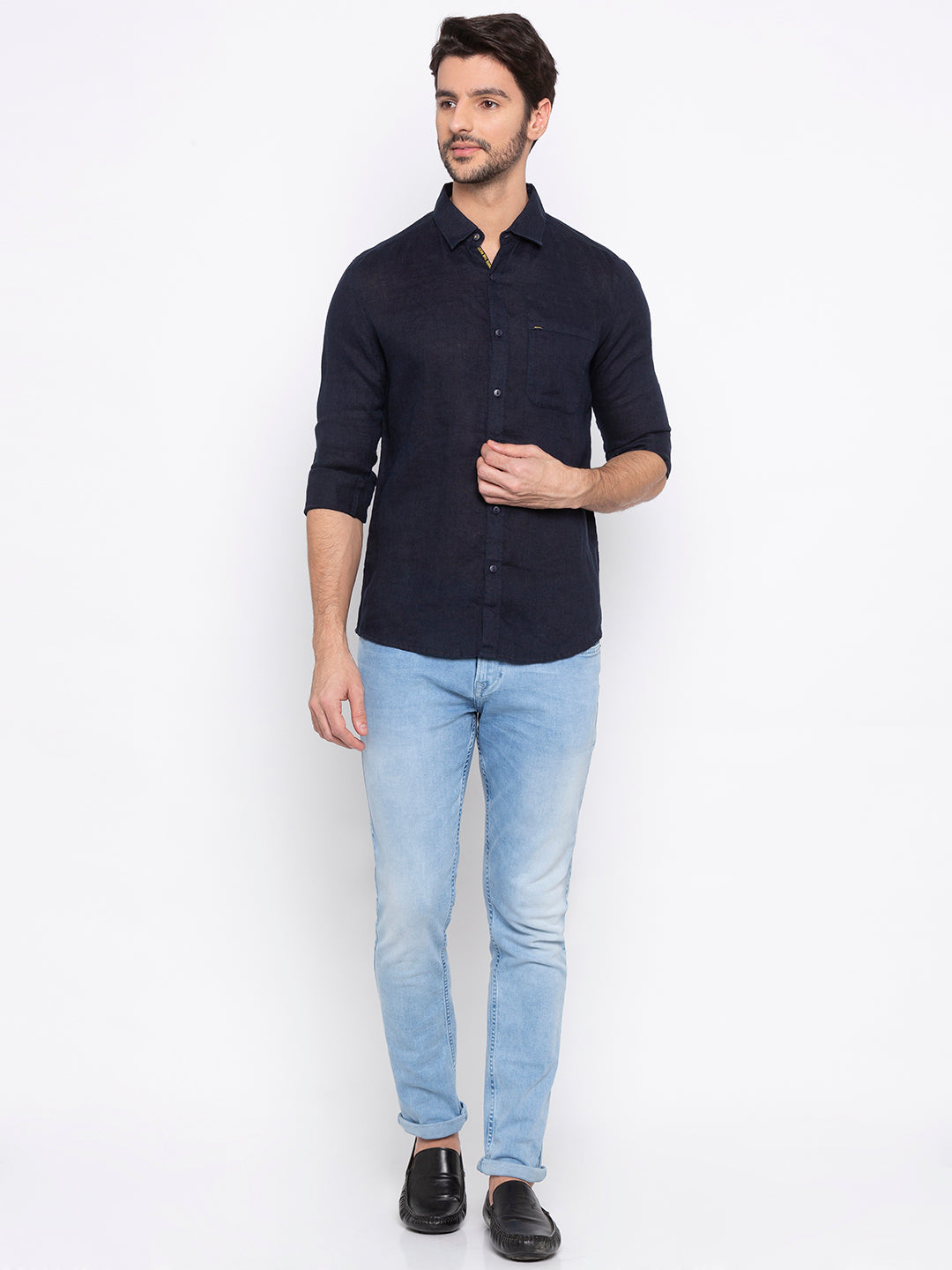 Spykar Men Navy Solid Slim Fit Casual Shirt