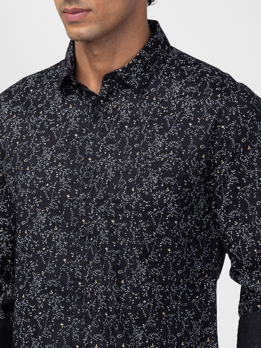 Spykar Men Black Cotton Slim Fit Printed Shirt