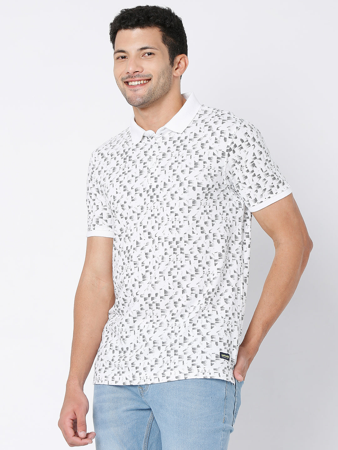 Spykar Men White Cotton Printed Round Neck T-Shirt