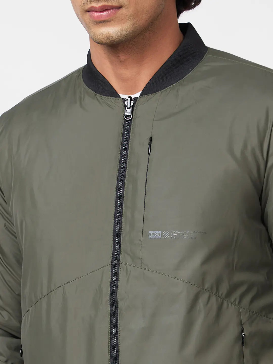 MENS PUFFER REVERSIBLE JACKET WITH CONTRAST SLIP PATCH ON REVERSE SIDE