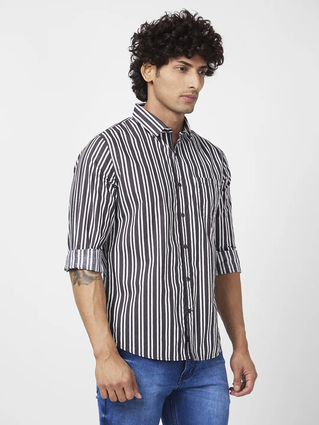 Spykar Men Charcoal Grey Poplin Regular Slim Fit Full Sleeve Casual Striped Shirt