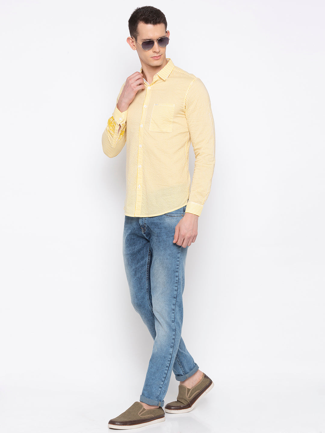 Spykar Men Yellow Solid Slim Fit Casual Shirt