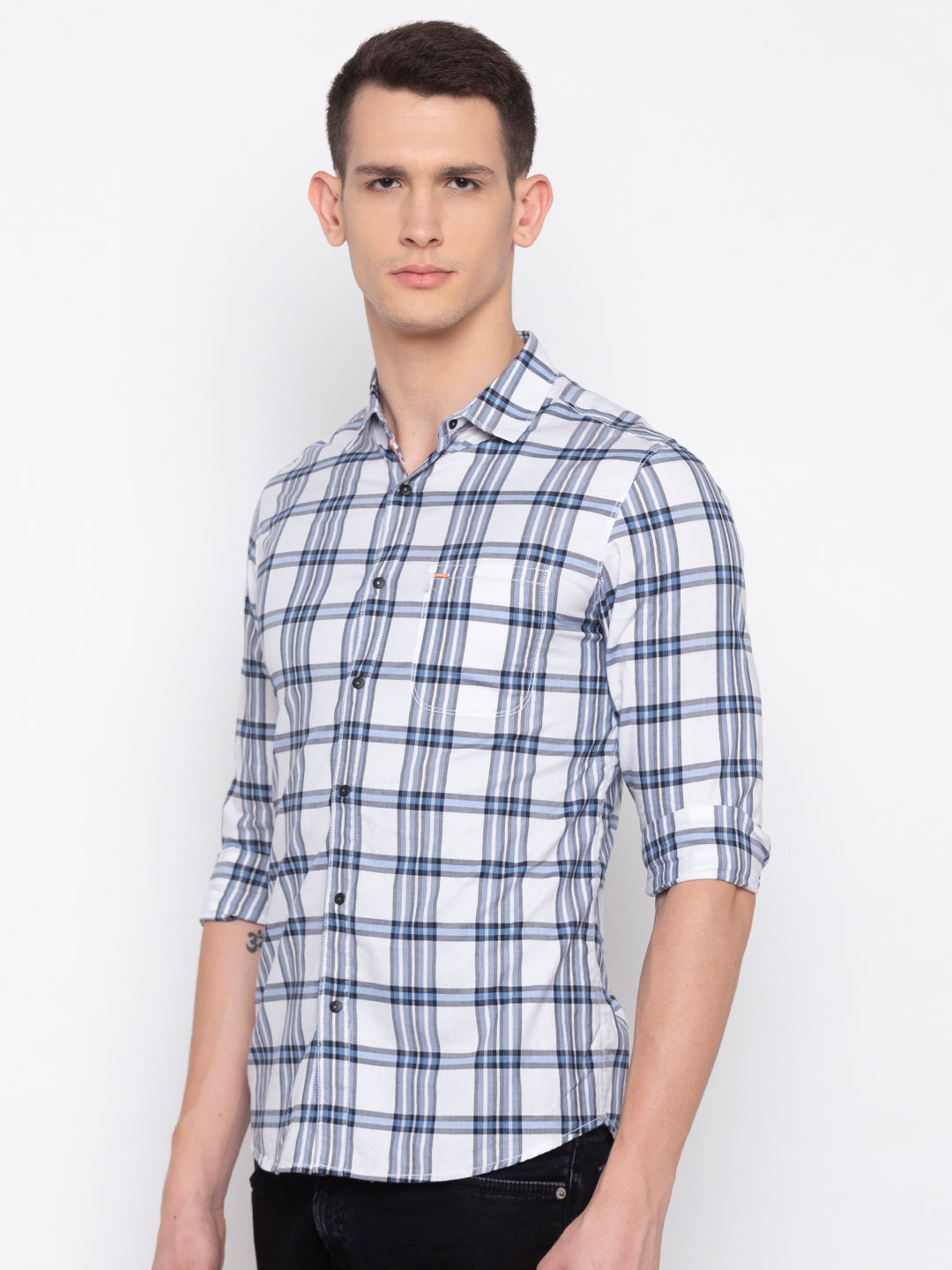 Spykar Men White Checked Slim Fit Casual Shirt