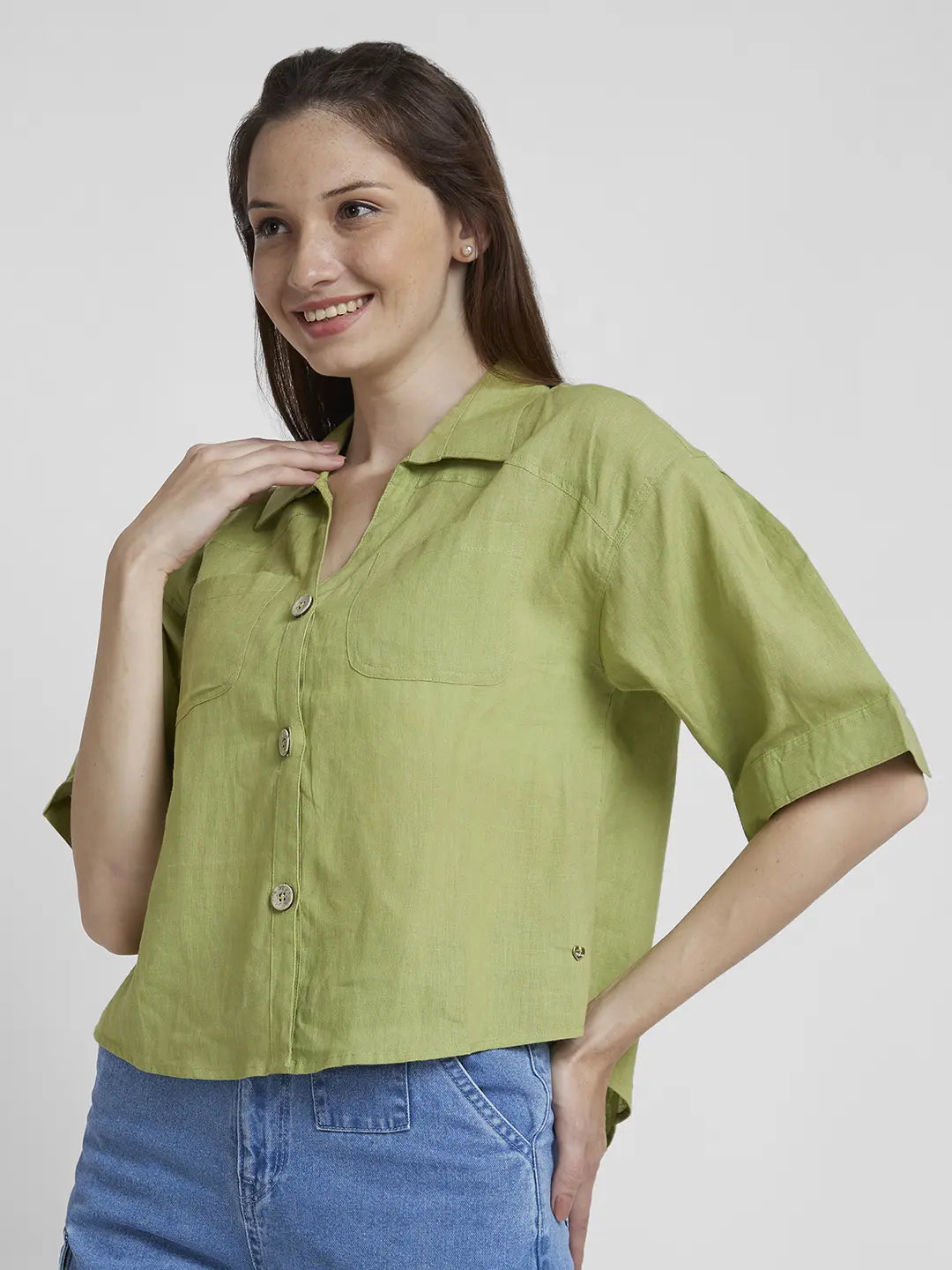Spykar Women Bay Leaf Viscose Linen Slim Fit Half Sleeve Plain Crop Shirt