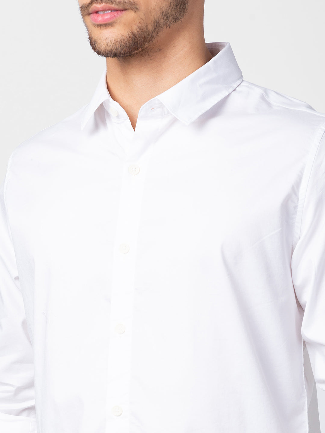 Spykar Men White Cotton Slim Fit Plain Shirt