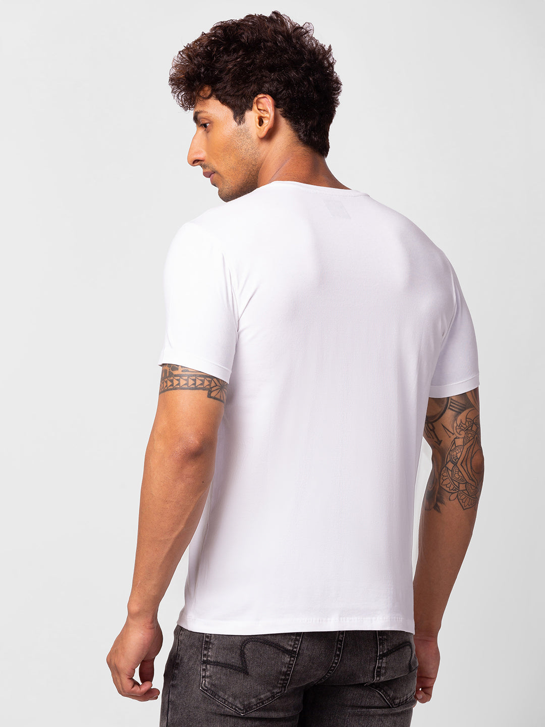 Spykar Men White Cotton Regular Fit Half Sleeve Printed T-Shirt