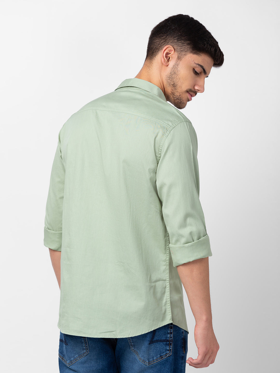 Spykar Men Pista Green Cotton Slim Fit Plain Shirt