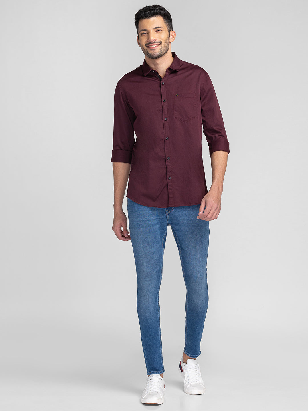 Spykar Men Wine Red Cotton Slim Fit Plain Shirts